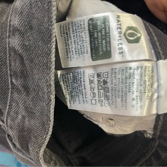 Levi's Ribcage Straight Ankle Jeans In Skewed Break Black Women's Size 24 - Picture 8 of 8